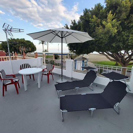 Beachfront House Malaga Exterior photo