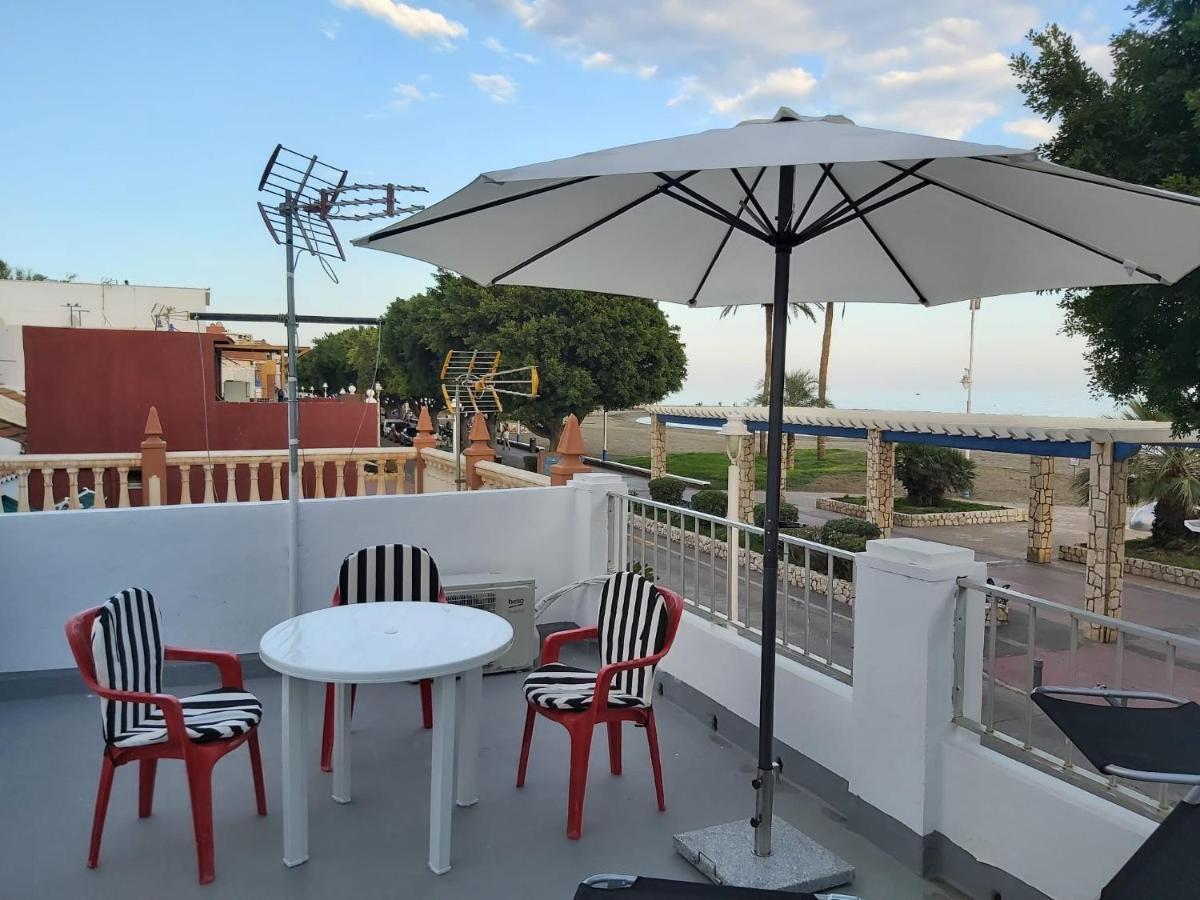Beachfront House Malaga Exterior photo